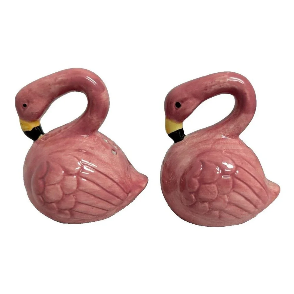 Tropical Pink Flamingos Salt & Pepper Shakers Green Leaf Tray Ceramic Kitchen